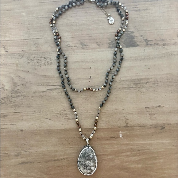 Jewelry - Elegant Beaded Necklace with Pendant